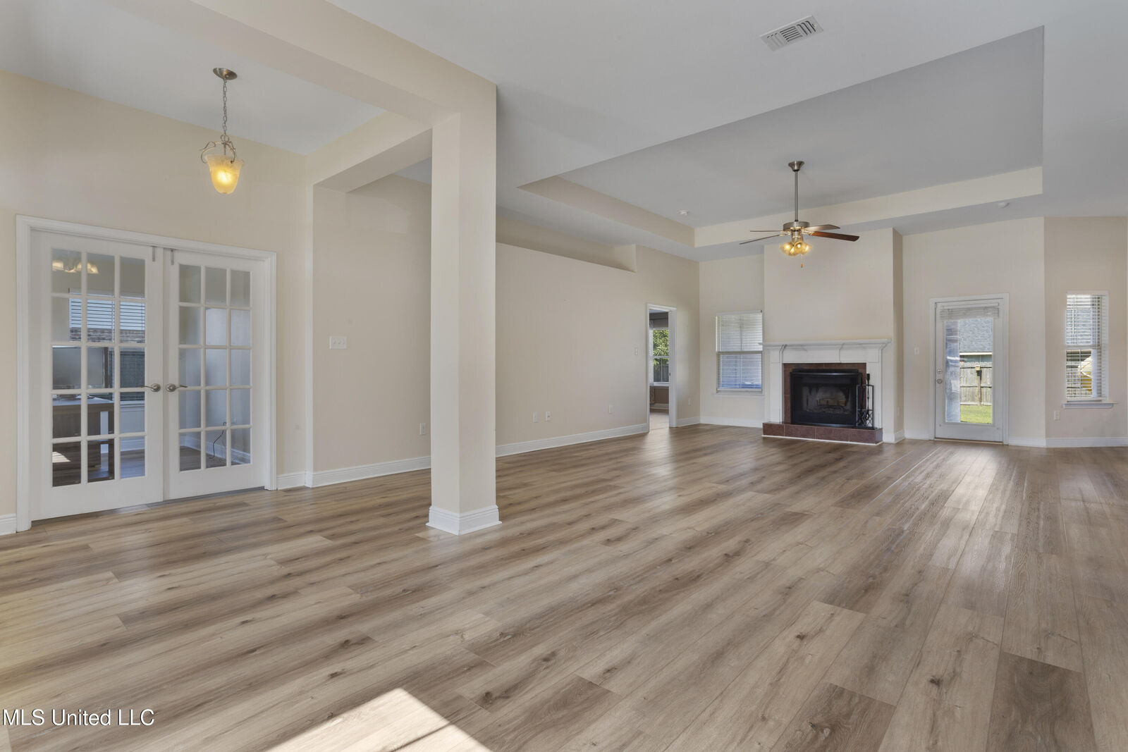 Property Photo:  116 Needlerush Place  MS 39564 