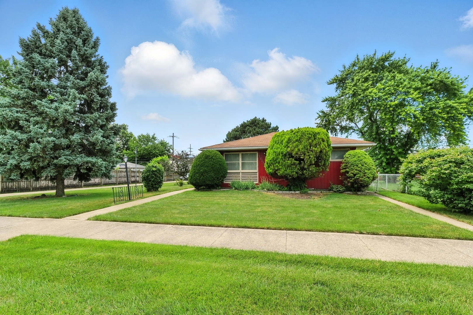 Property Photo: 16632 Emerald Avenue IL 60426