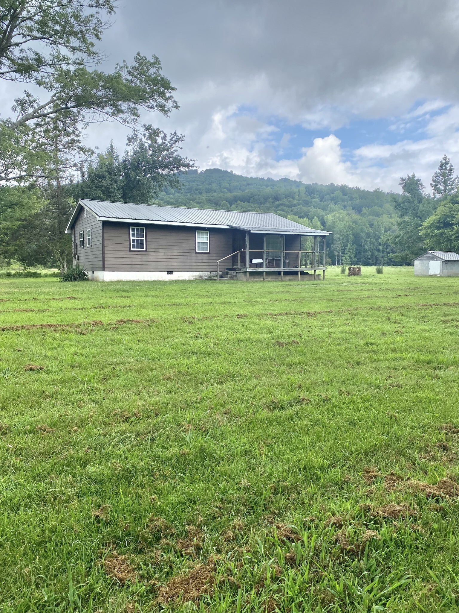 Property Photo:  410 Red Sartain Road  TN 37366 