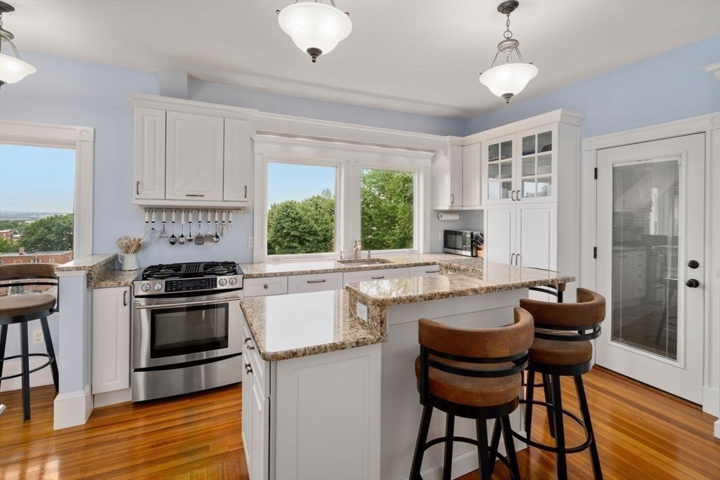 Property Photo:  3 Woodstock Ave 3  MA 02135 