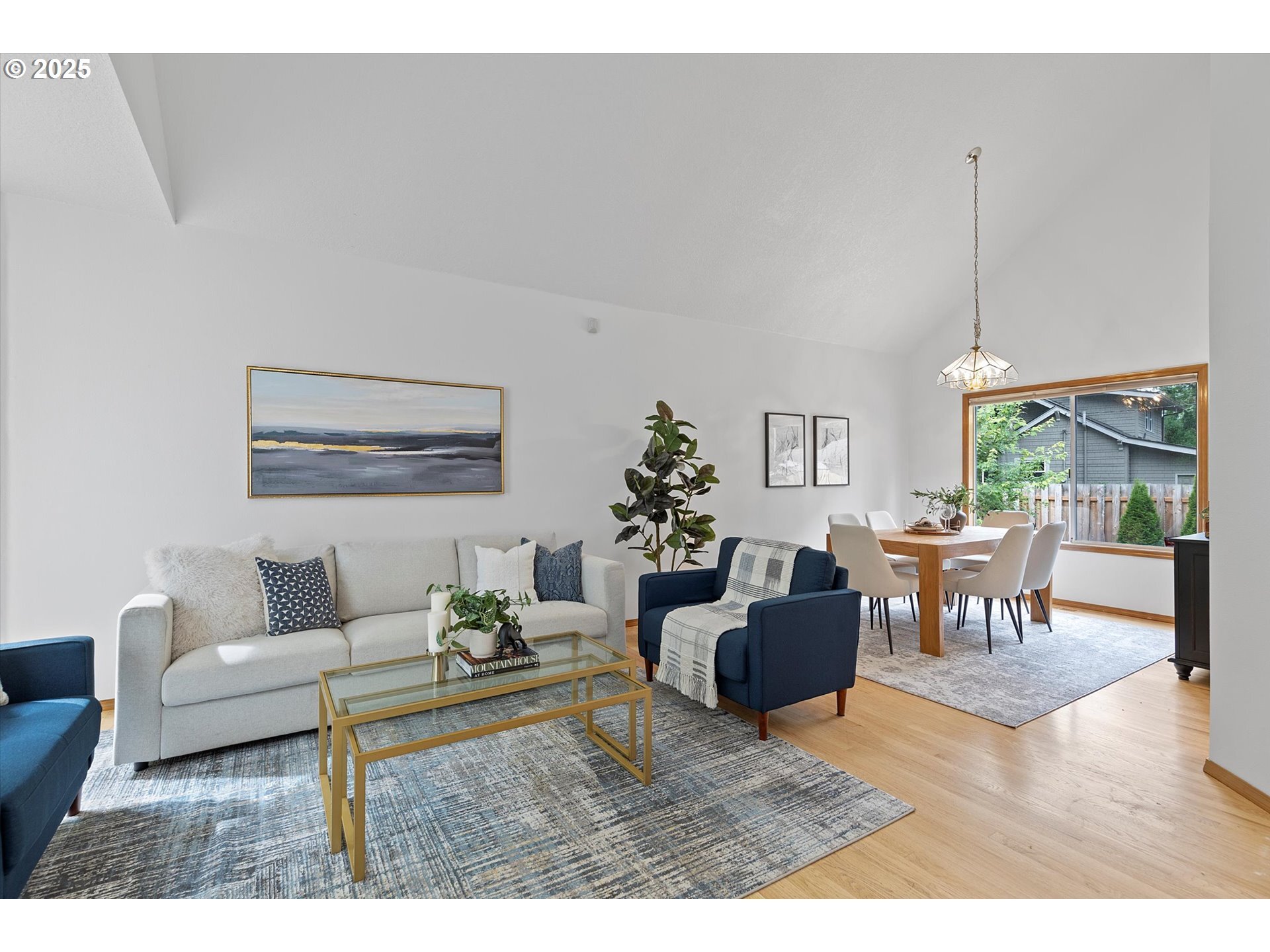 Property Photo: 3475 Upper Dr OR 97035