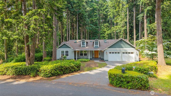 Property Photo:  6301  Sahalee Court  WA 98236 