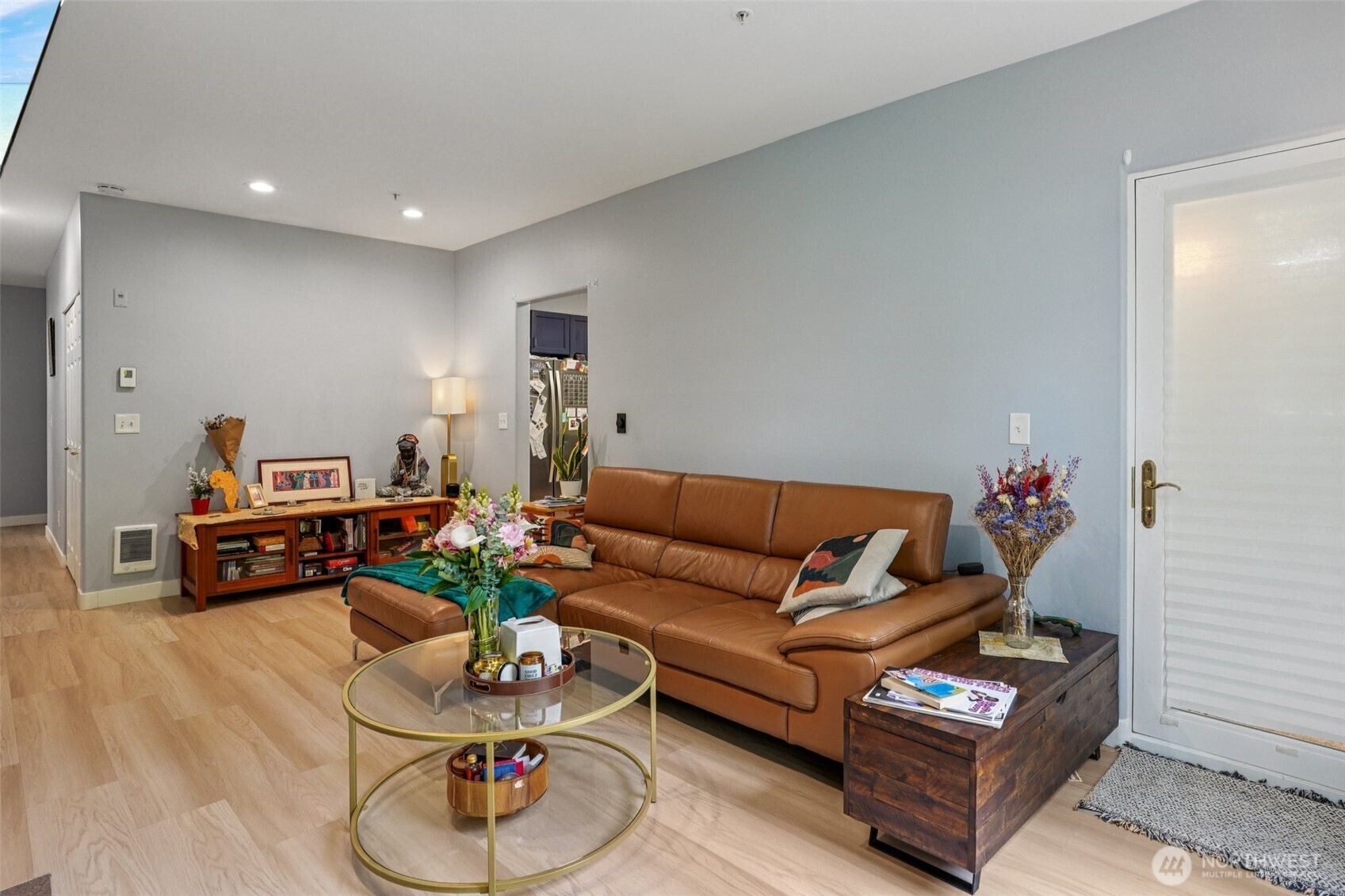 Property Photo: 3221 SW Avalon Way 113 WA 98126
