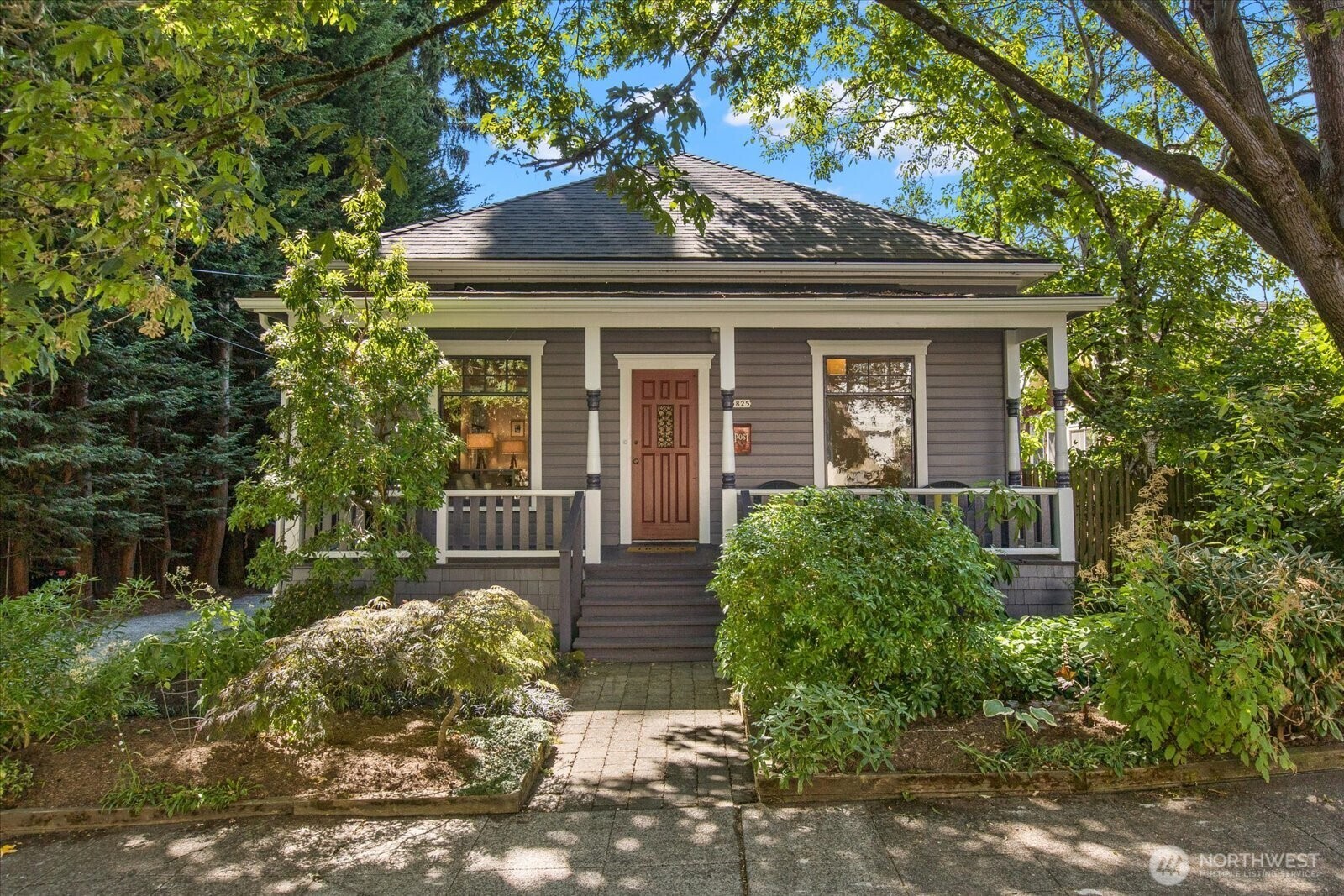 5825  4th Avenue NW  Seattle WA 98107 photo