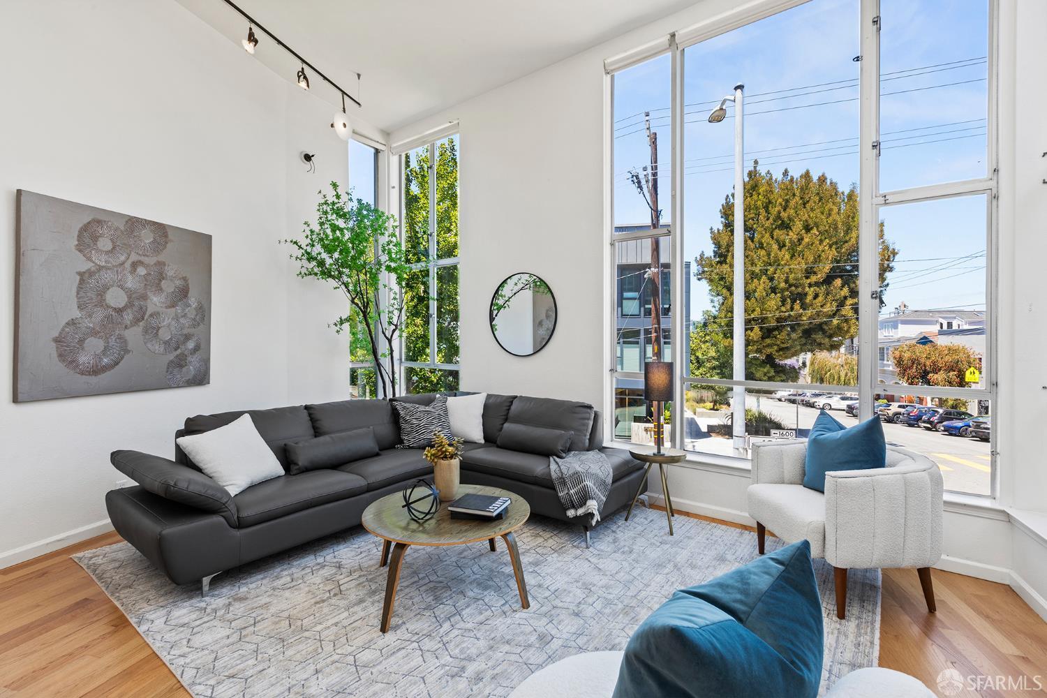 Property Photo: 1603 18th Street CA 94107