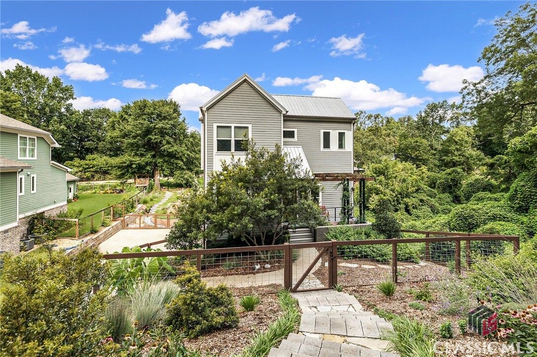 Property Photo: 157 Crawford Avenue GA 30601