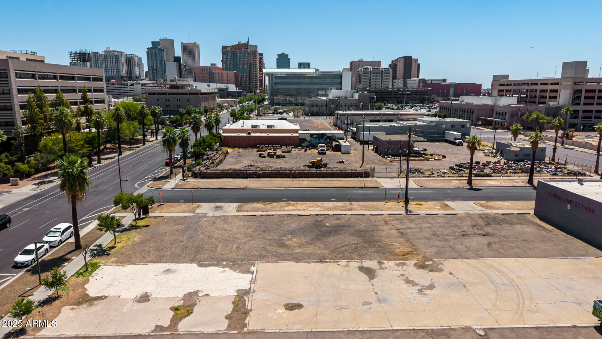 Property Photo: 901 W Washington Street 1 AZ 85007
