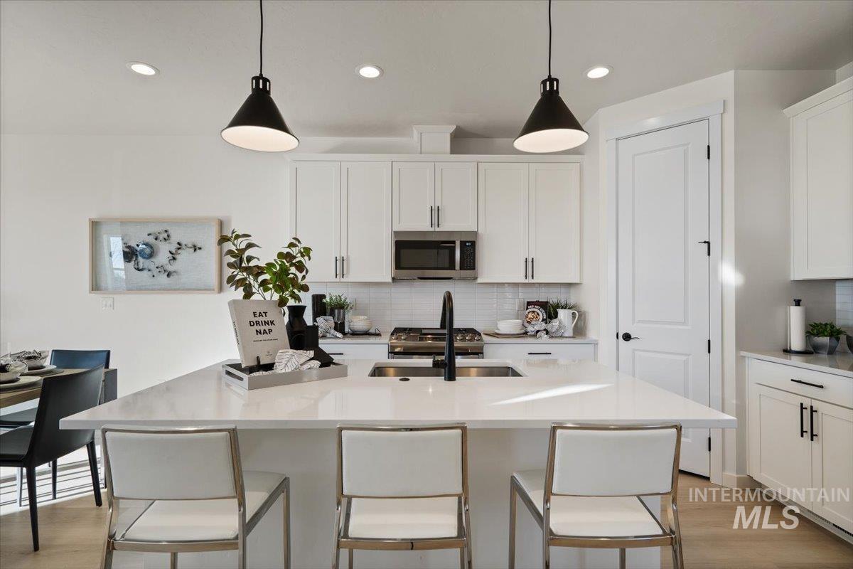 Property Photo: 362 N Lagrasse Lane ID 83669