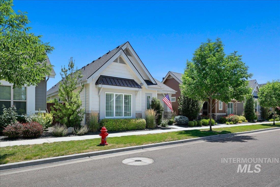 Property Photo:  6218 N Winward Ln  ID 83646 