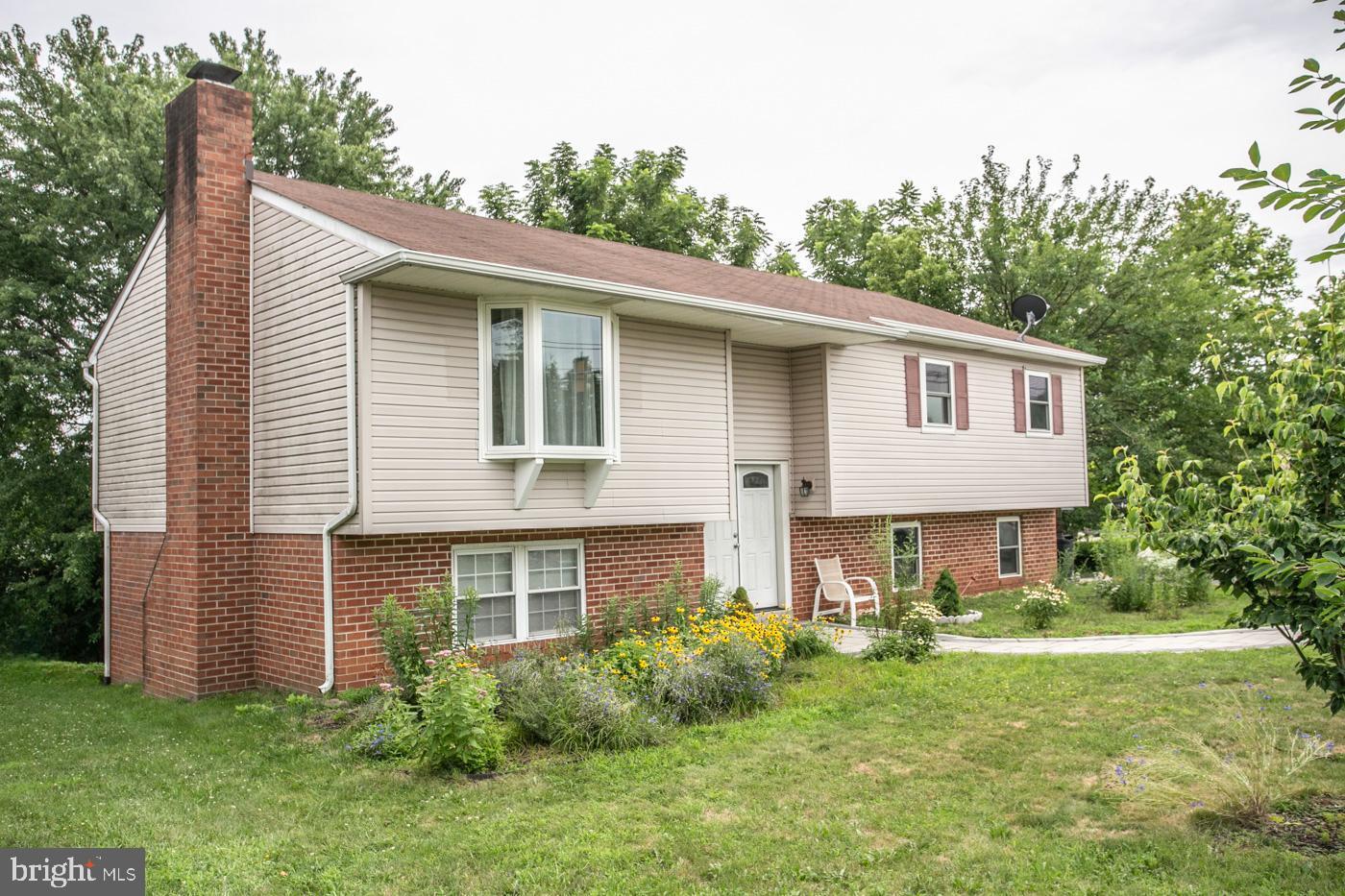 Property Photo: 825 Belvoir Road PA 19462