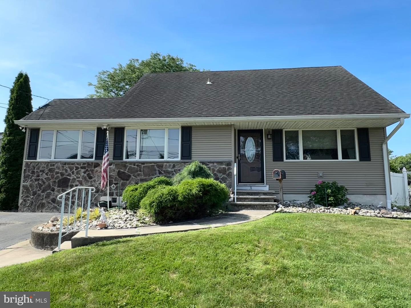Property Photo:  31 Rolling La  NJ 08690 