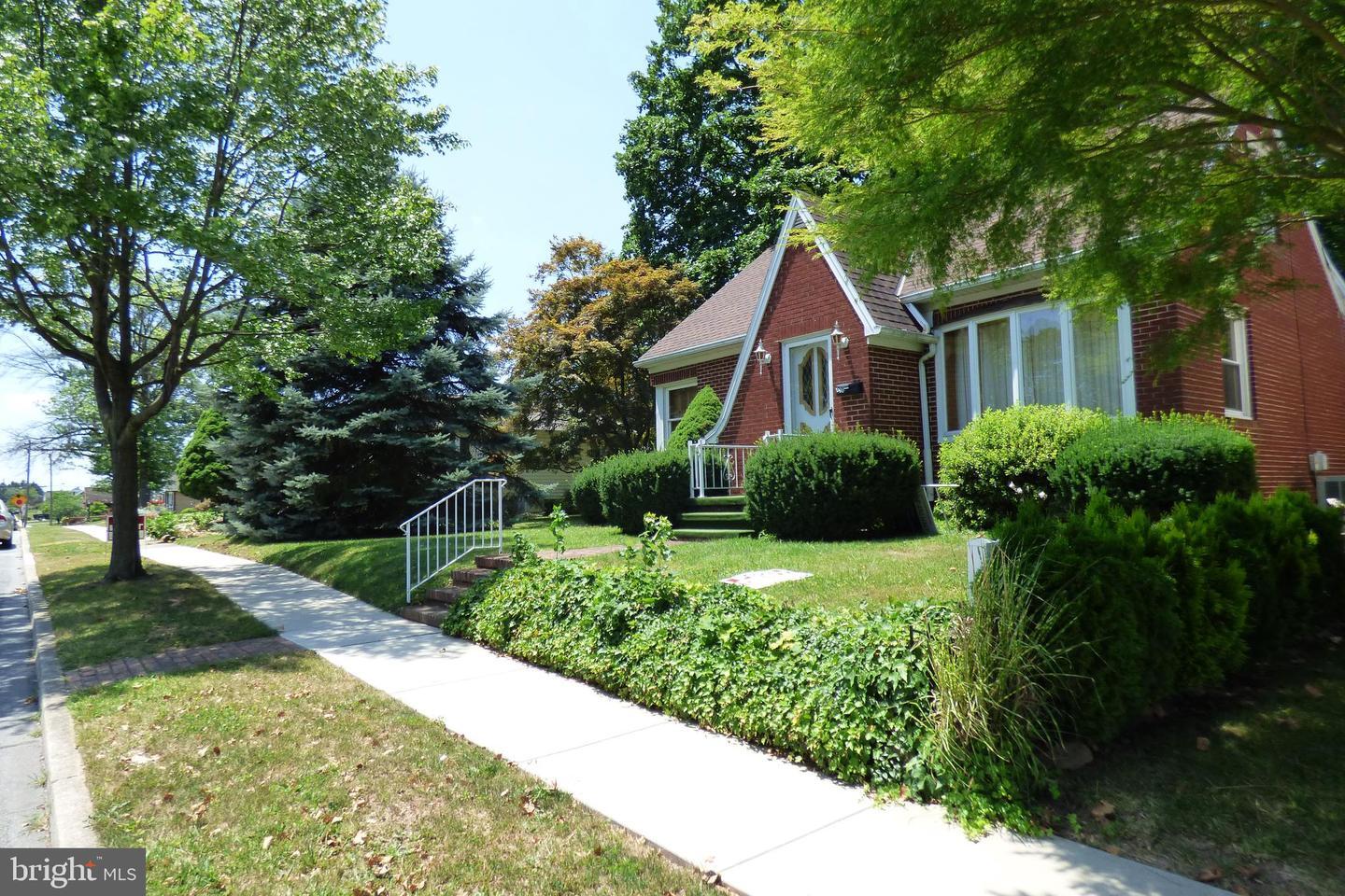 Property Photo: 430 Moul Avenue PA 17331