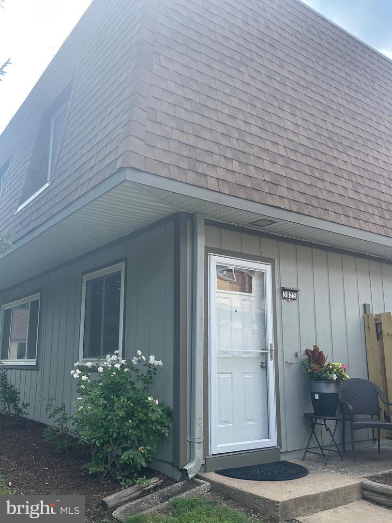 Property Photo: 3825 Miramonte Place 108B VA 22309