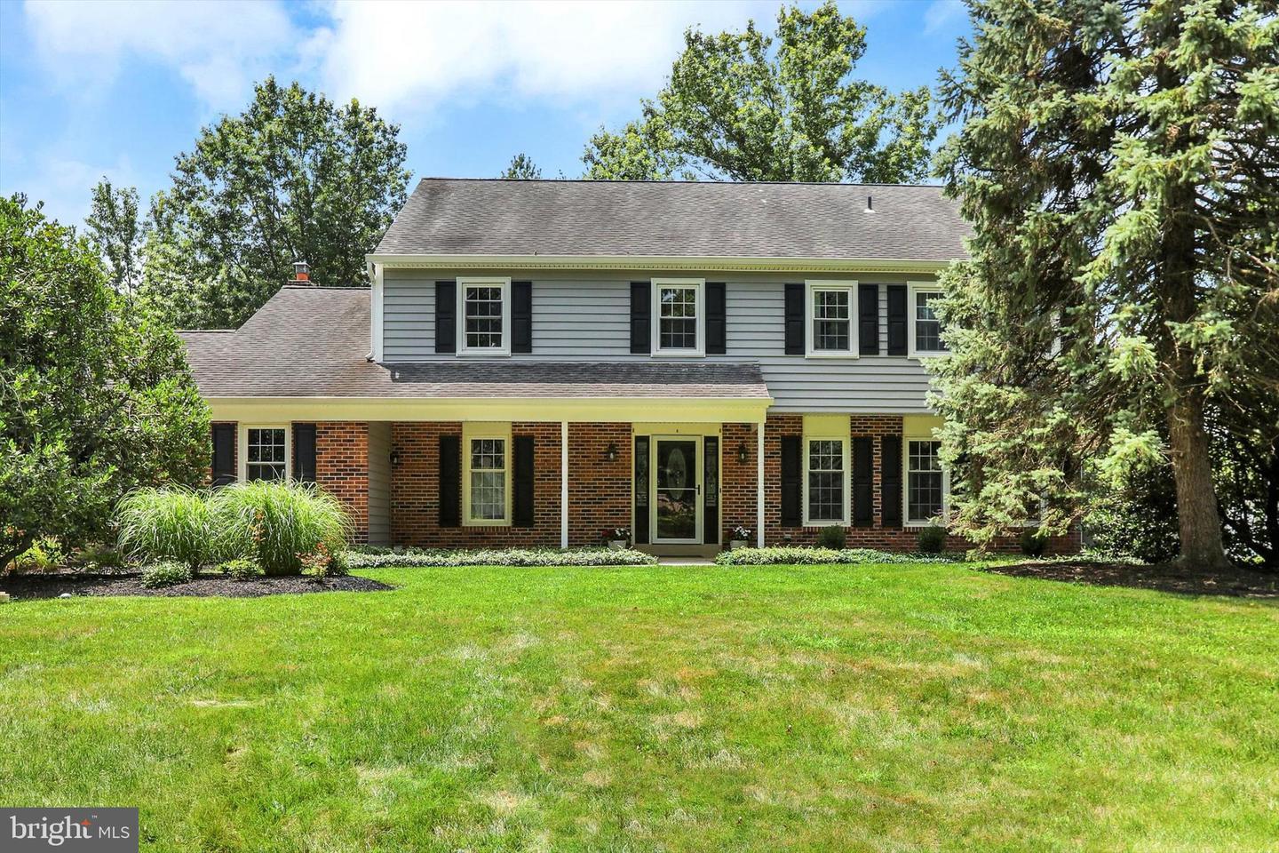 Property Photo: 1351 Lexington Drive PA 19067