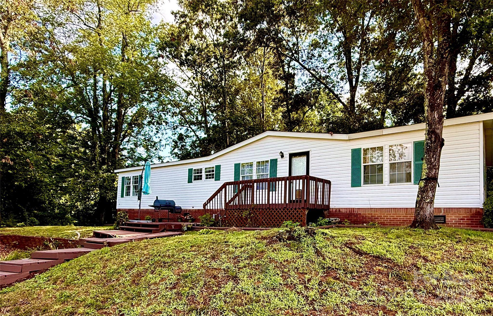51 Farmstead Road  Leicester NC 28748 photo
