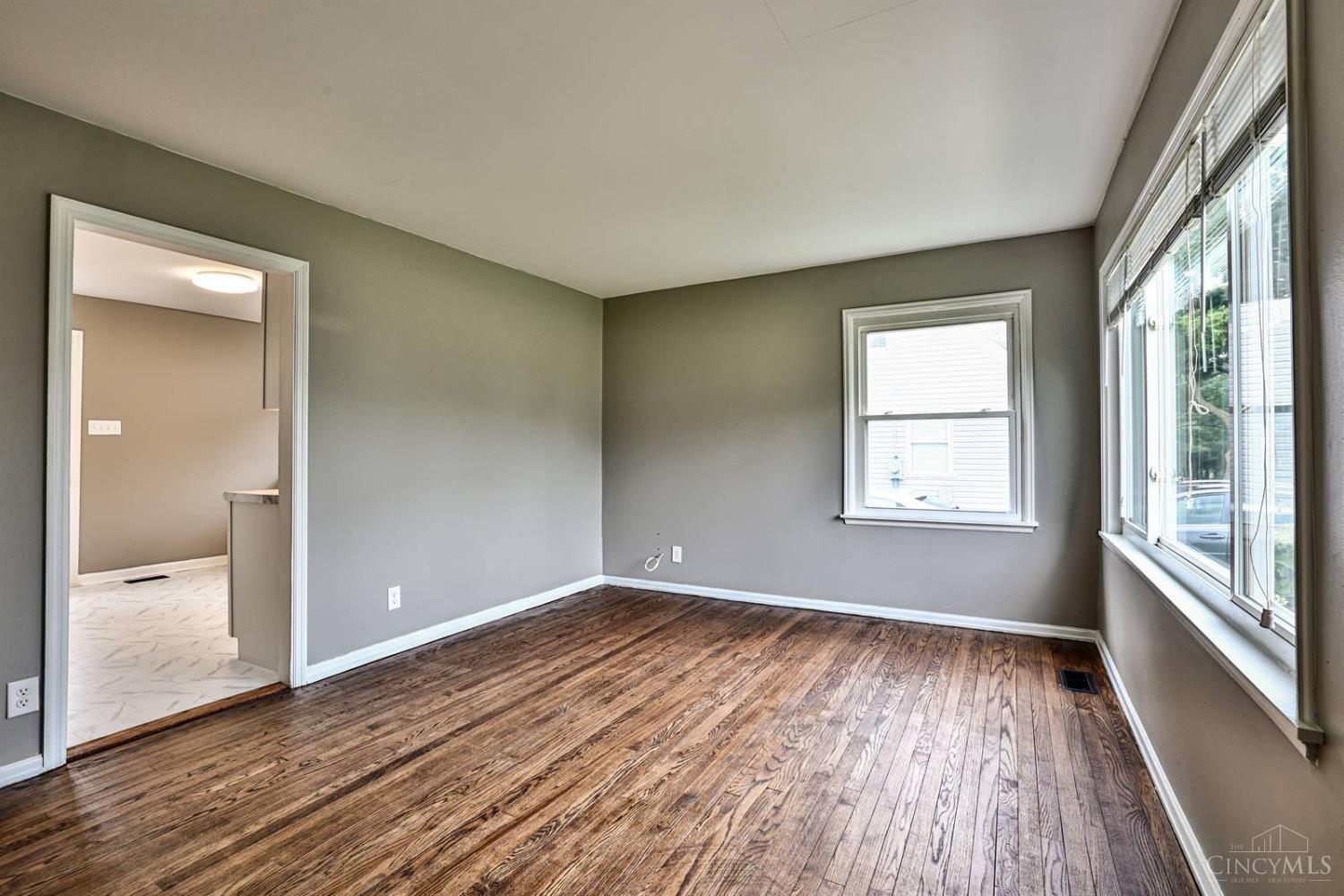 Property Photo:  10921 Chester Road  OH 45246 