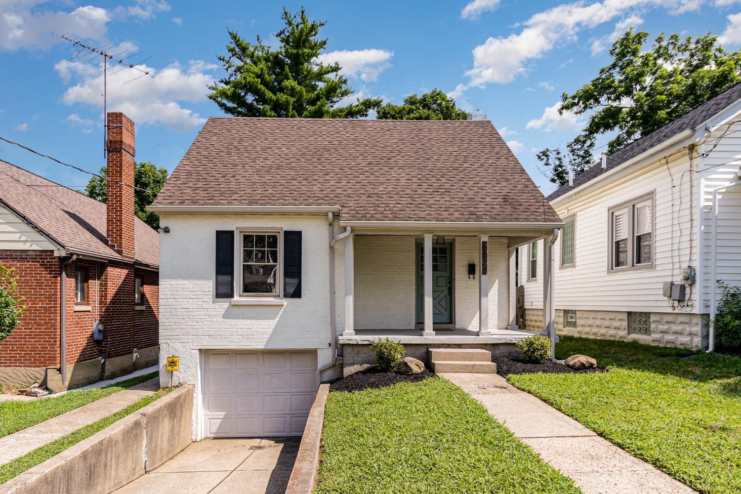 6824 Vinewood Avenue  Cincinnati OH 45227 photo