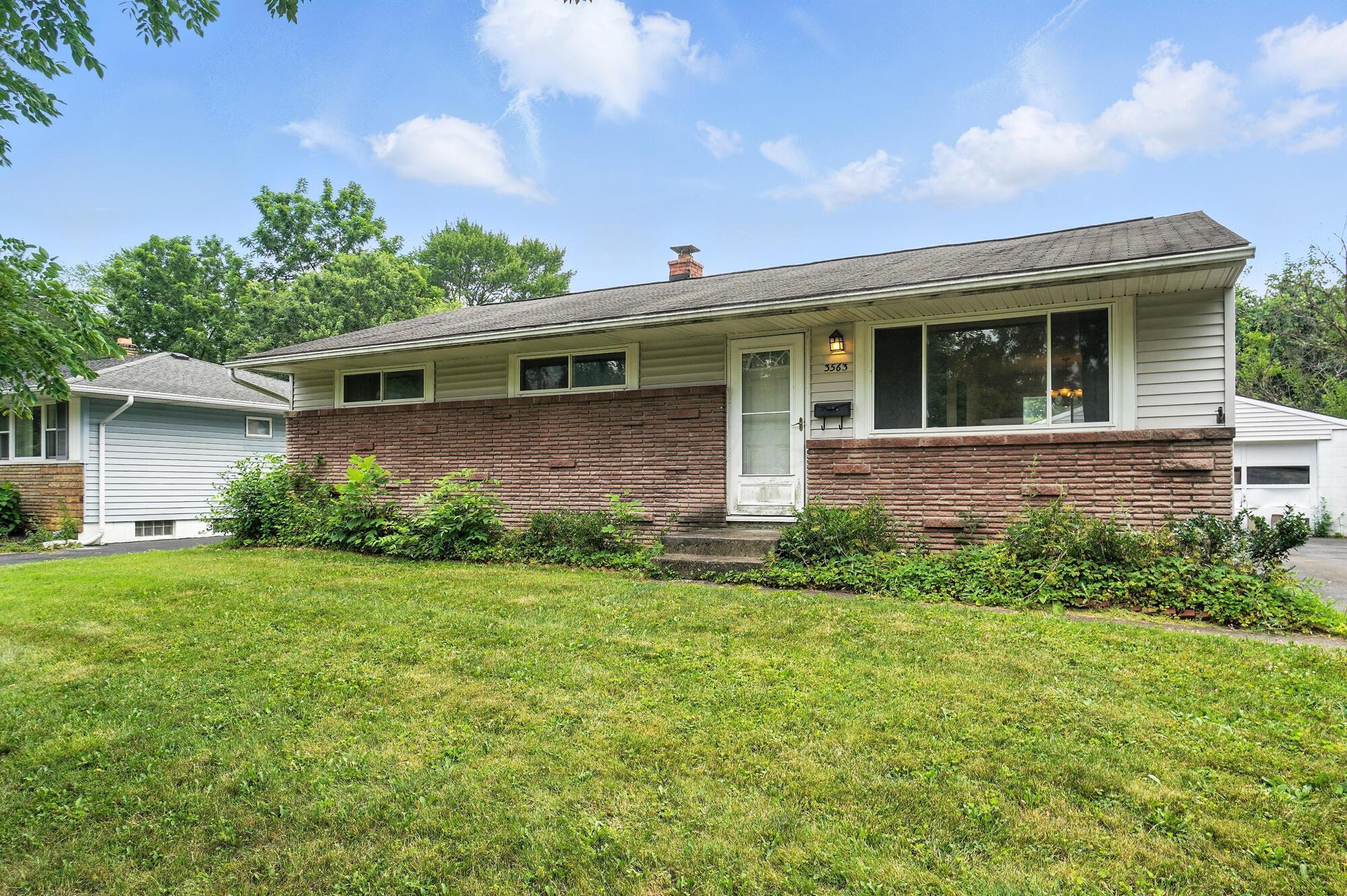 Property Photo: 3563 Astor Avenue OH 43227