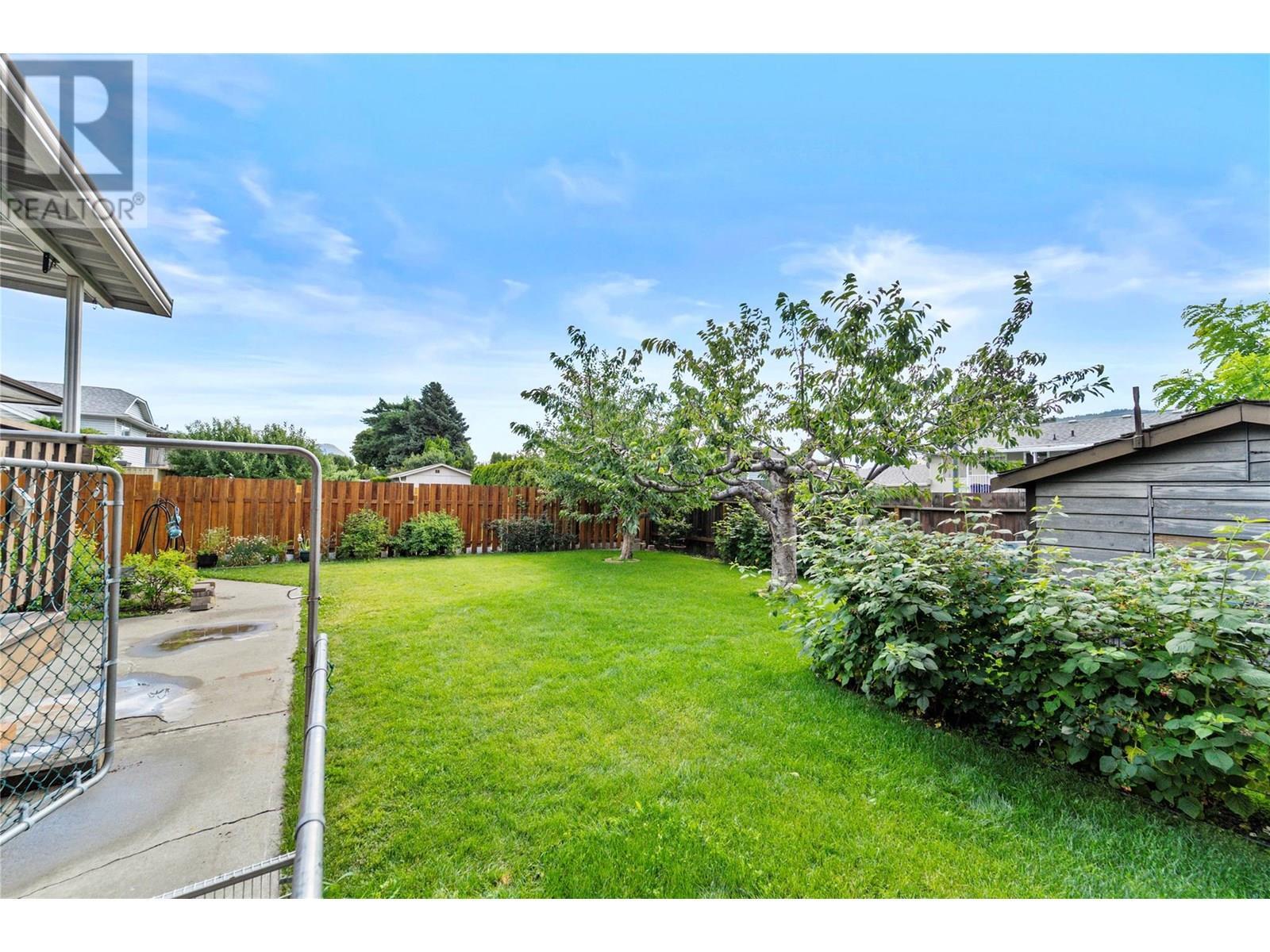 Property Photo: 2393 Fleetwood Avenue BC V2B 4S8
