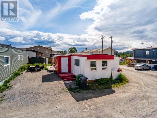 Property Photo:  37-37 Sycamore Street  YT Y1A 6E2 