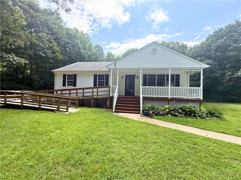 Property Photo:  9225 Vaughan Road  VA 23805 