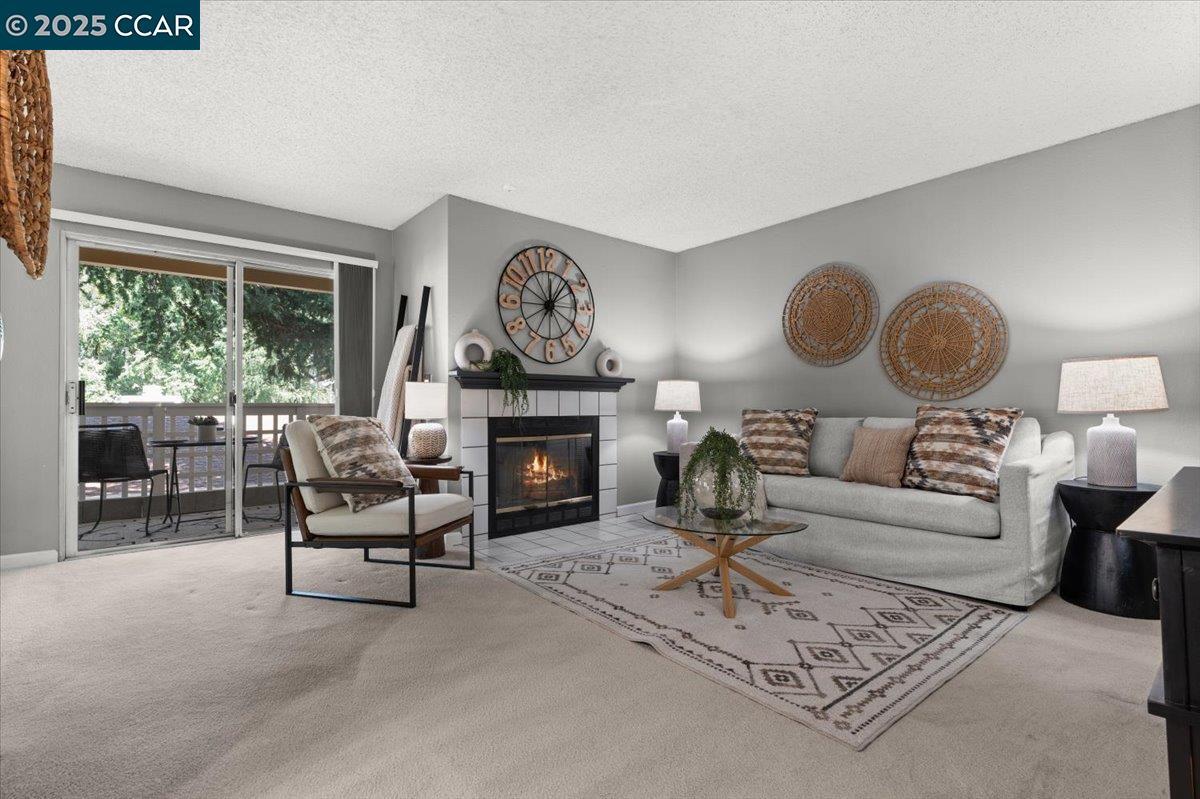 Property Photo: 2597 Oak Rd E CA 94597
