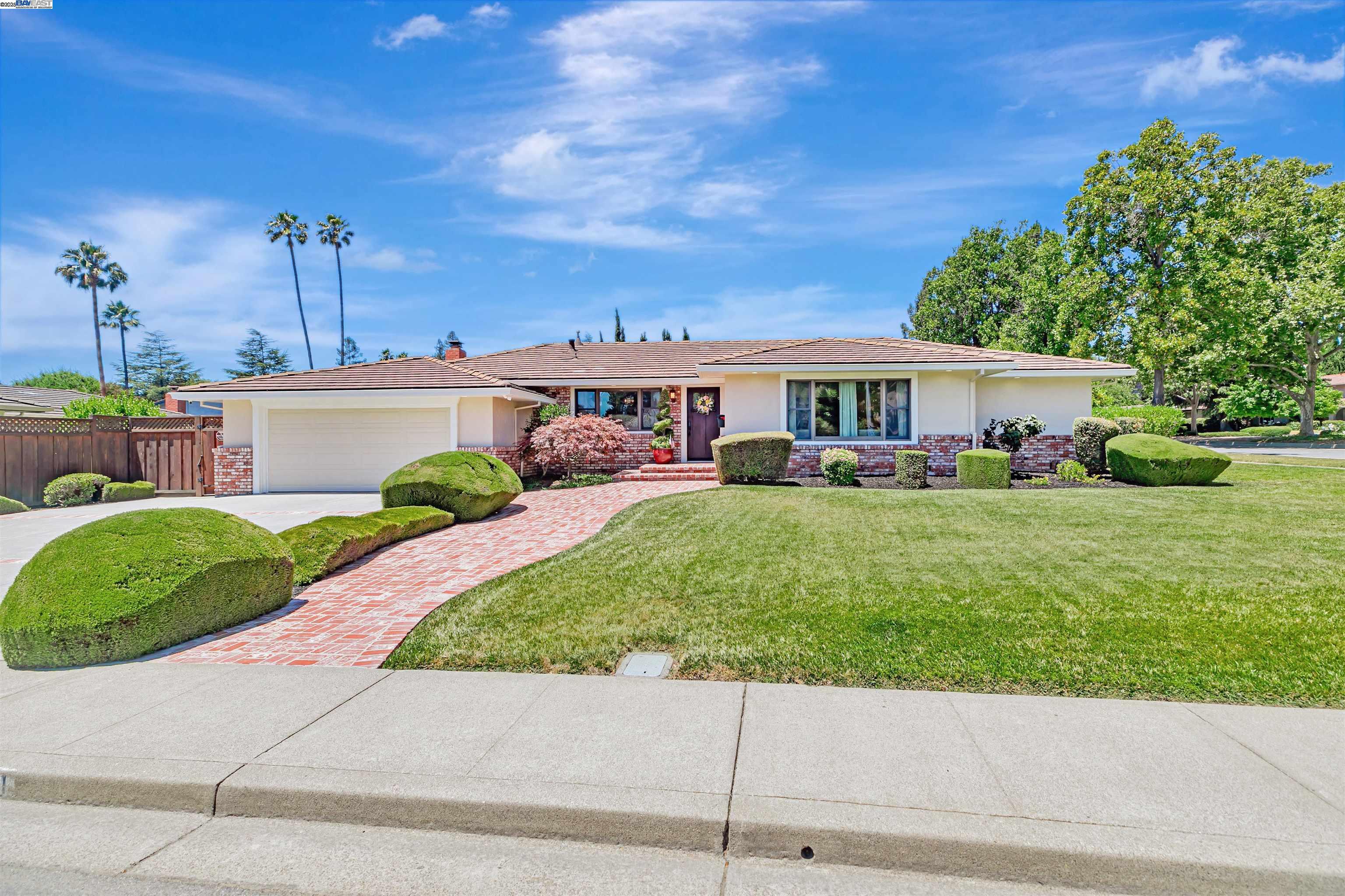 Property Photo: 46101 Klamath St CA 94539