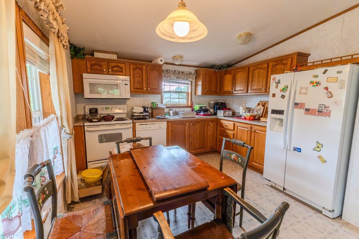 Property Photo: 368 Dunham Road PA 16341