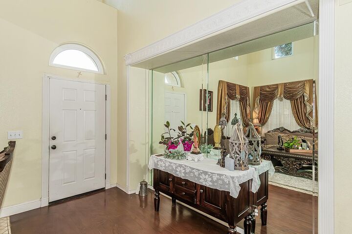 Property Photo:  1903 N Sunny Lane E  CA 93654 