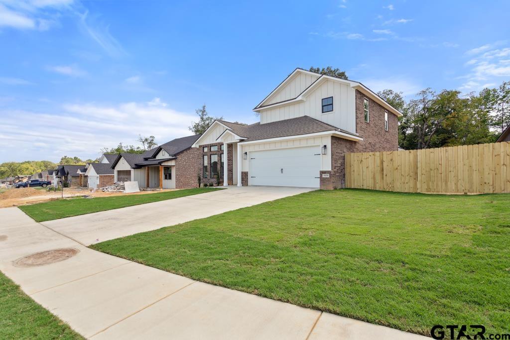 Property Photo: 16330 Crossing Circle TX 75771