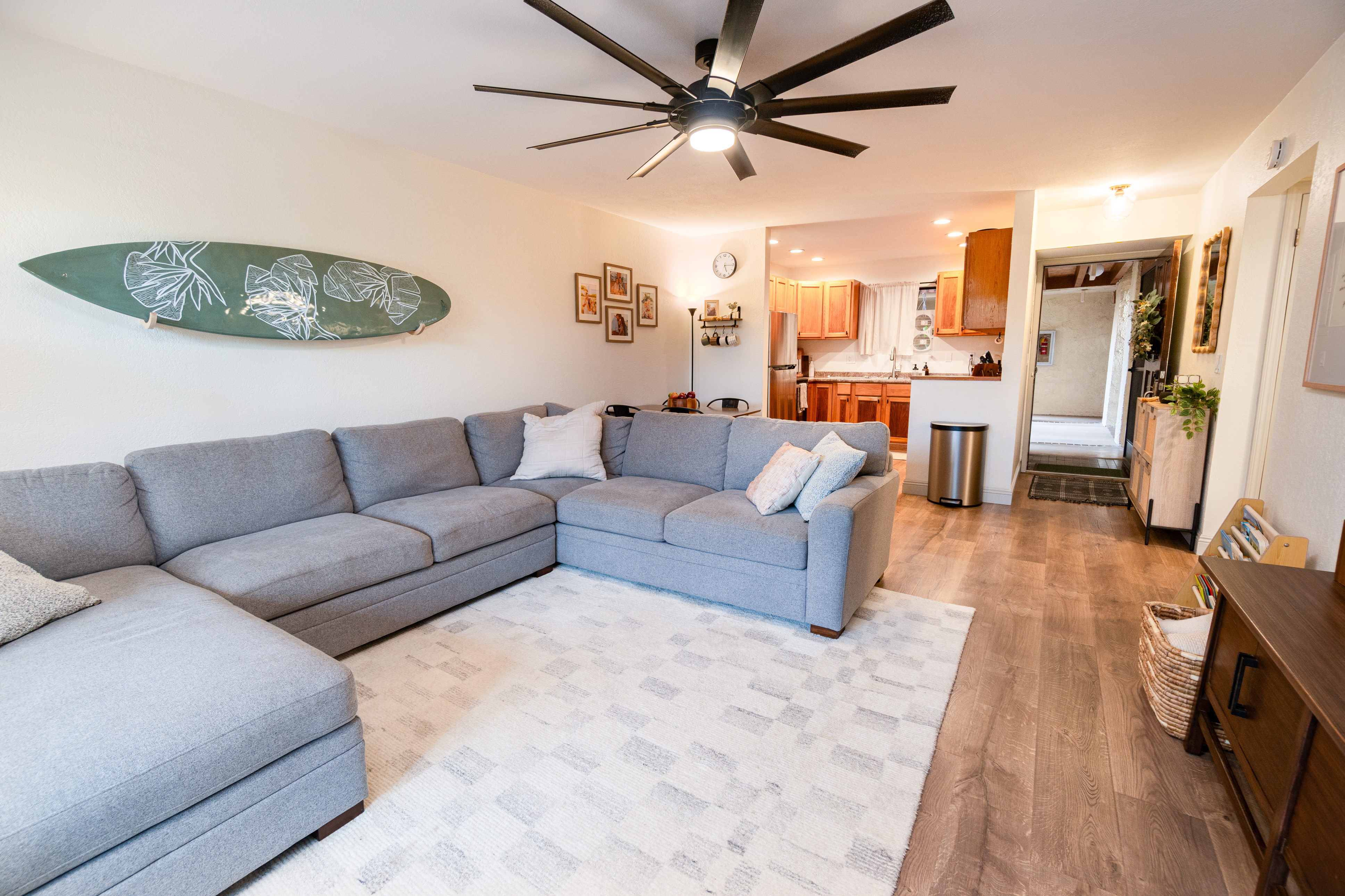 Property Photo: 75-5863 Kuakini Highway 104 HI 96740