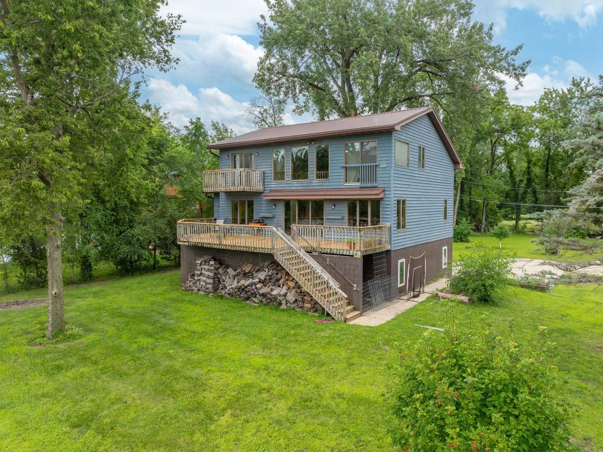 1726 Cottage Row Road  Cedar Falls IA 50613 photo