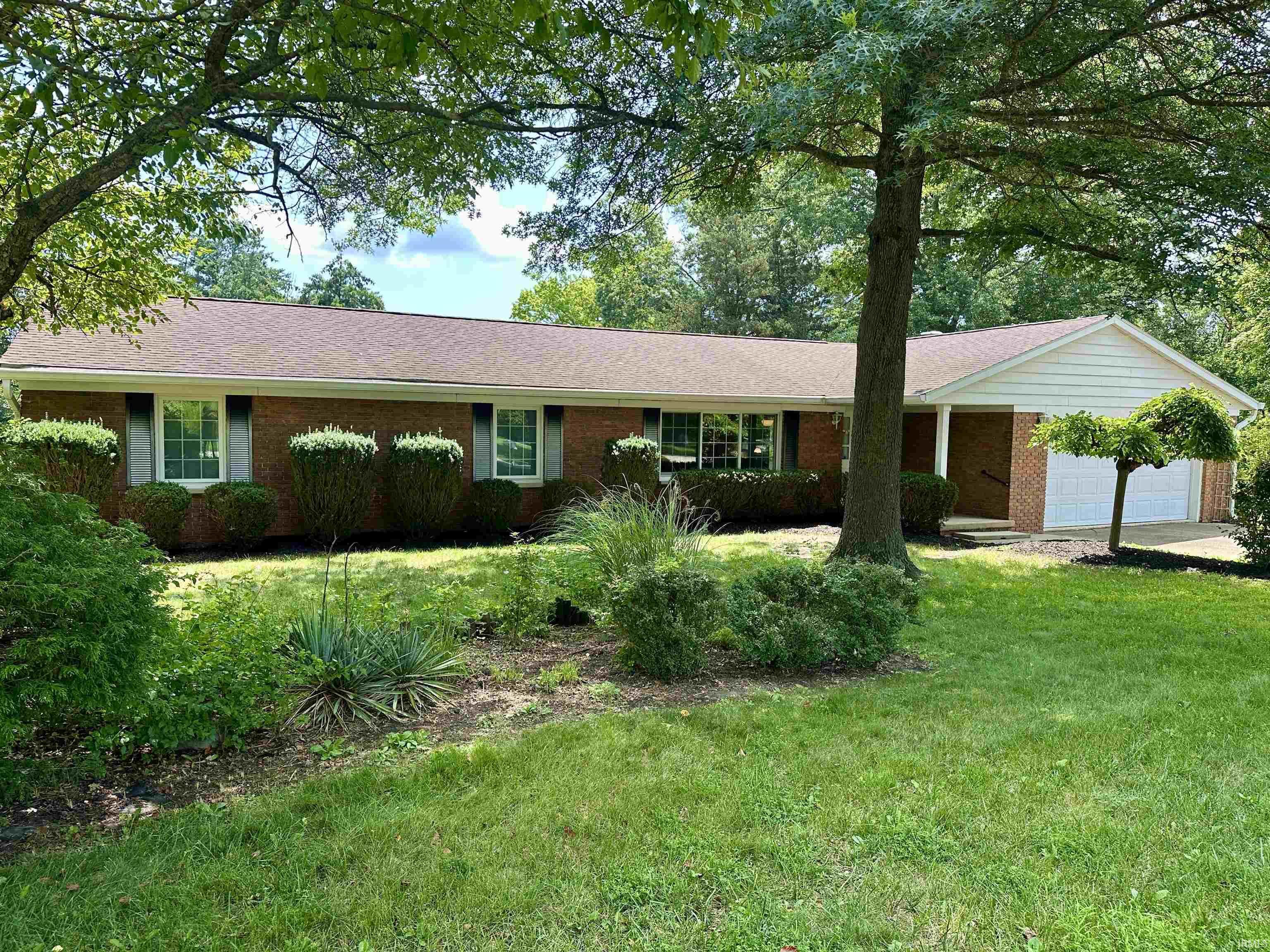 2823 S Stratford Drive  Bloomington IN 47401-4149 photo