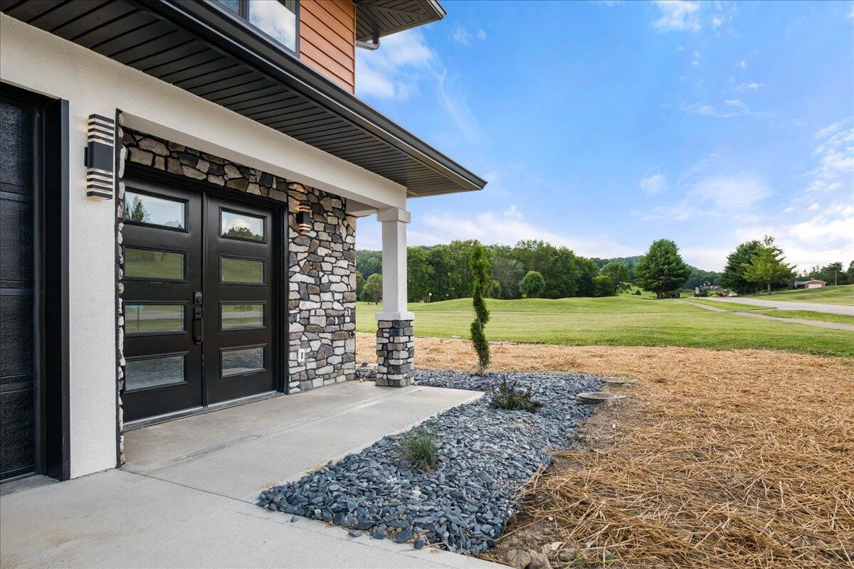 Property Photo: 143 Crooked Creek Drive Drive KY 40744