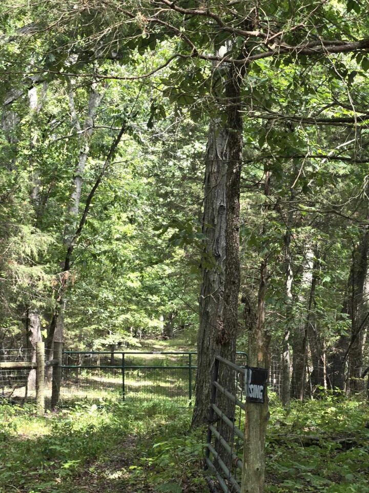 Property Photo: 2607 Royalty Ridge Road KY 40078