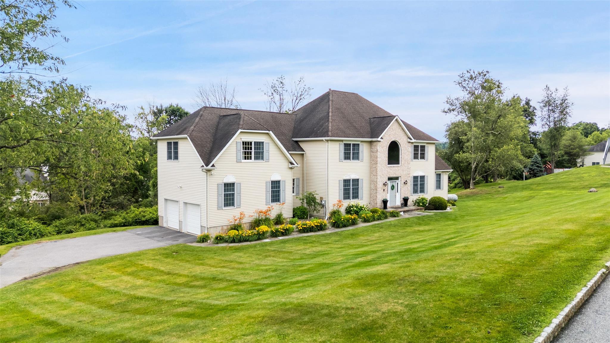 Property Photo: 125 Duke Drive NY 10512