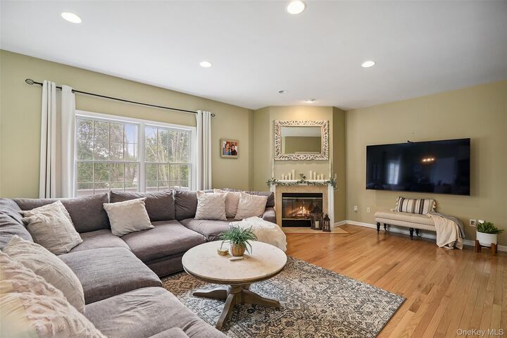 Property Photo:  125 Duke Drive  NY 10512 