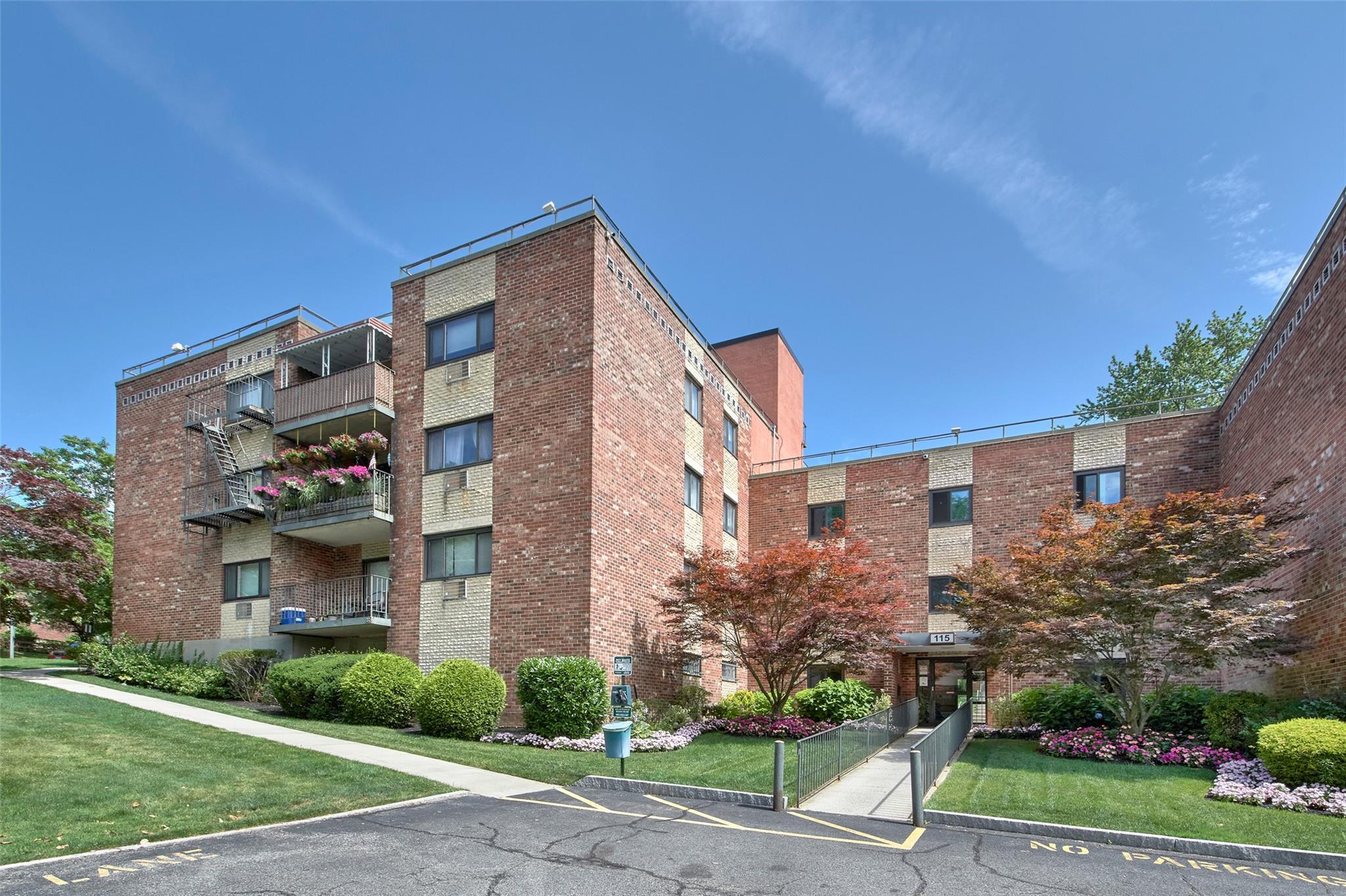 Property Photo:  115 Dehaven Drive 214  NY 10703 