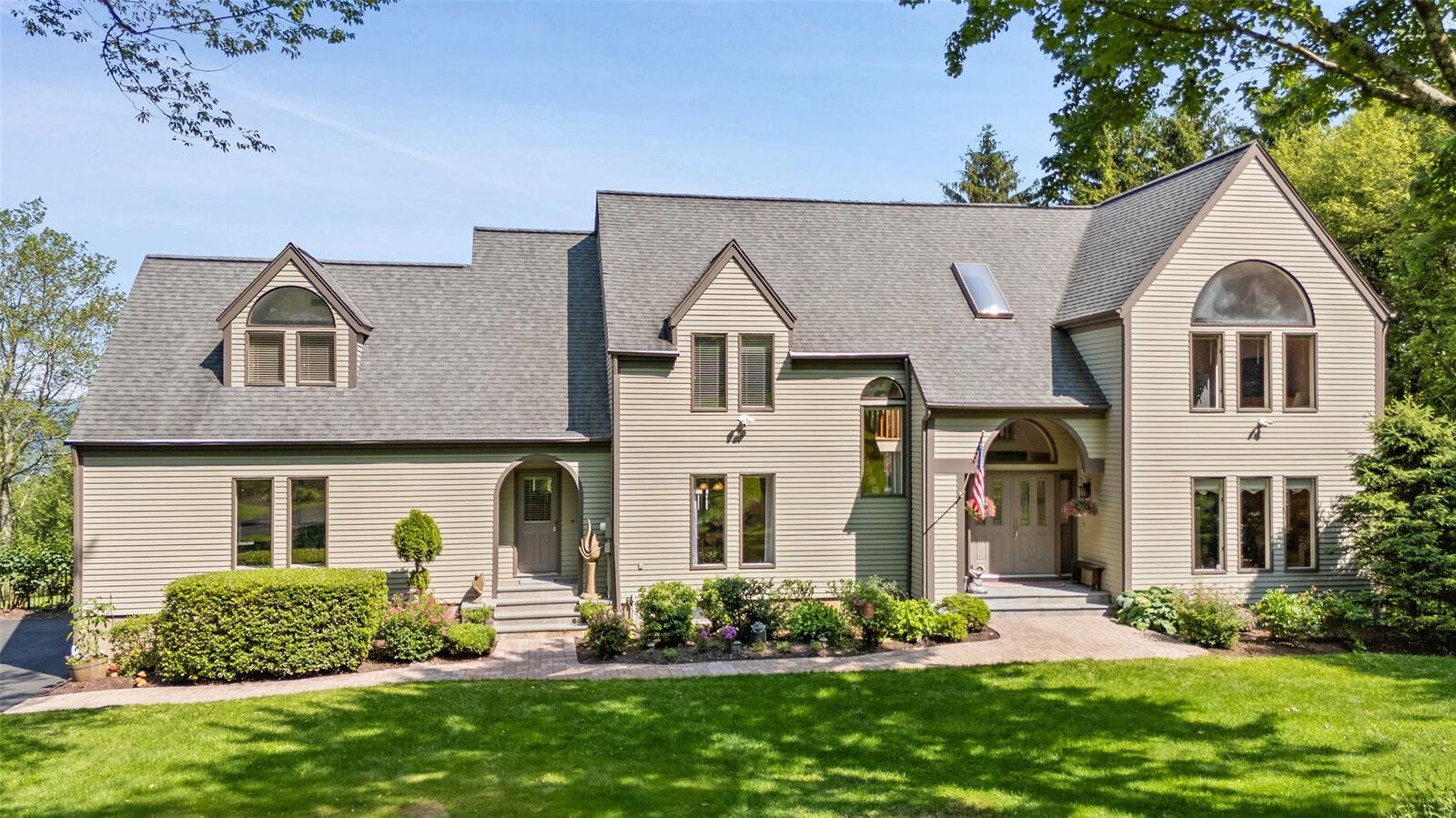Property Photo:  30 Manor Road  NY 12563 