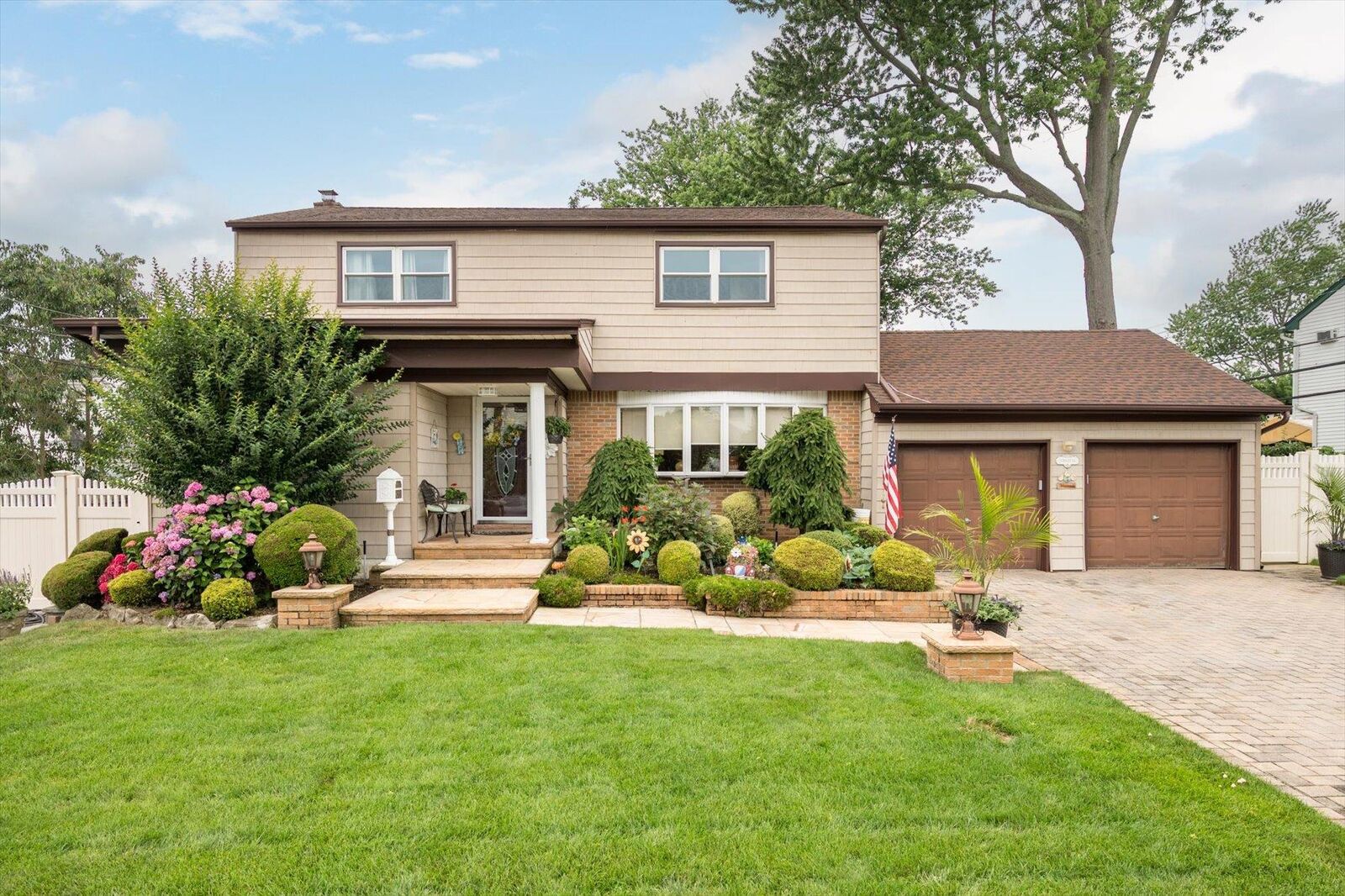Property Photo:  7 Crocus Drive  NY 11758 