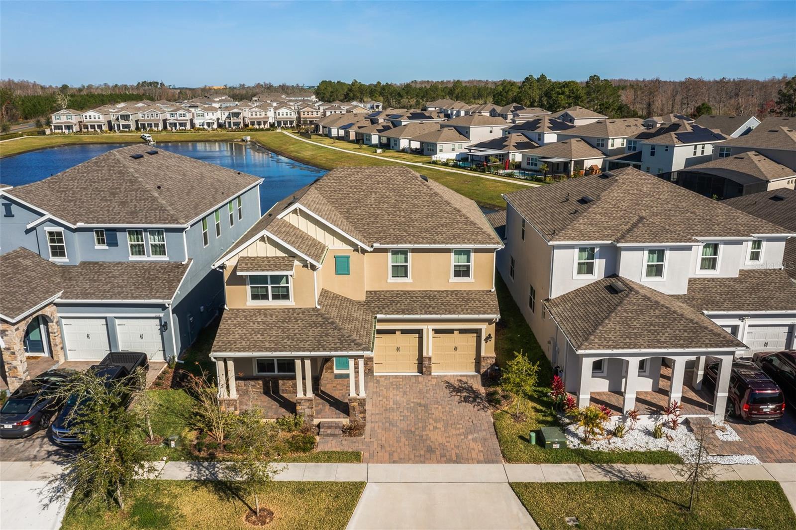 Property Photo: 15113 Mayberry Drive FL 34787