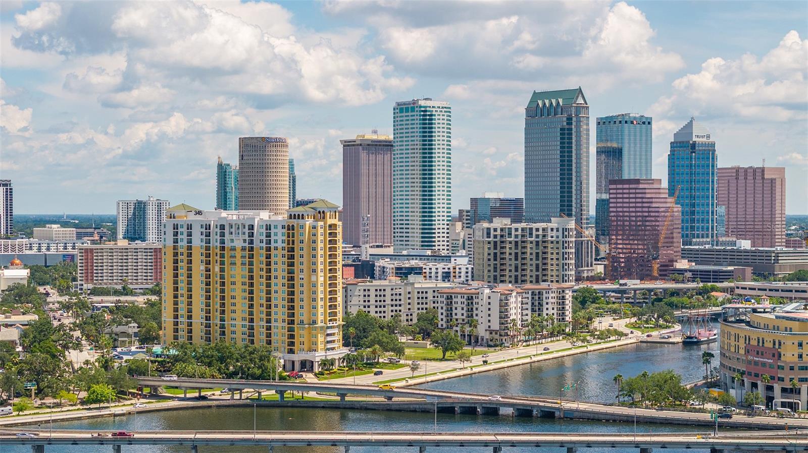 Property Photo: 345 Bayshore Boulevard 407 FL 33606