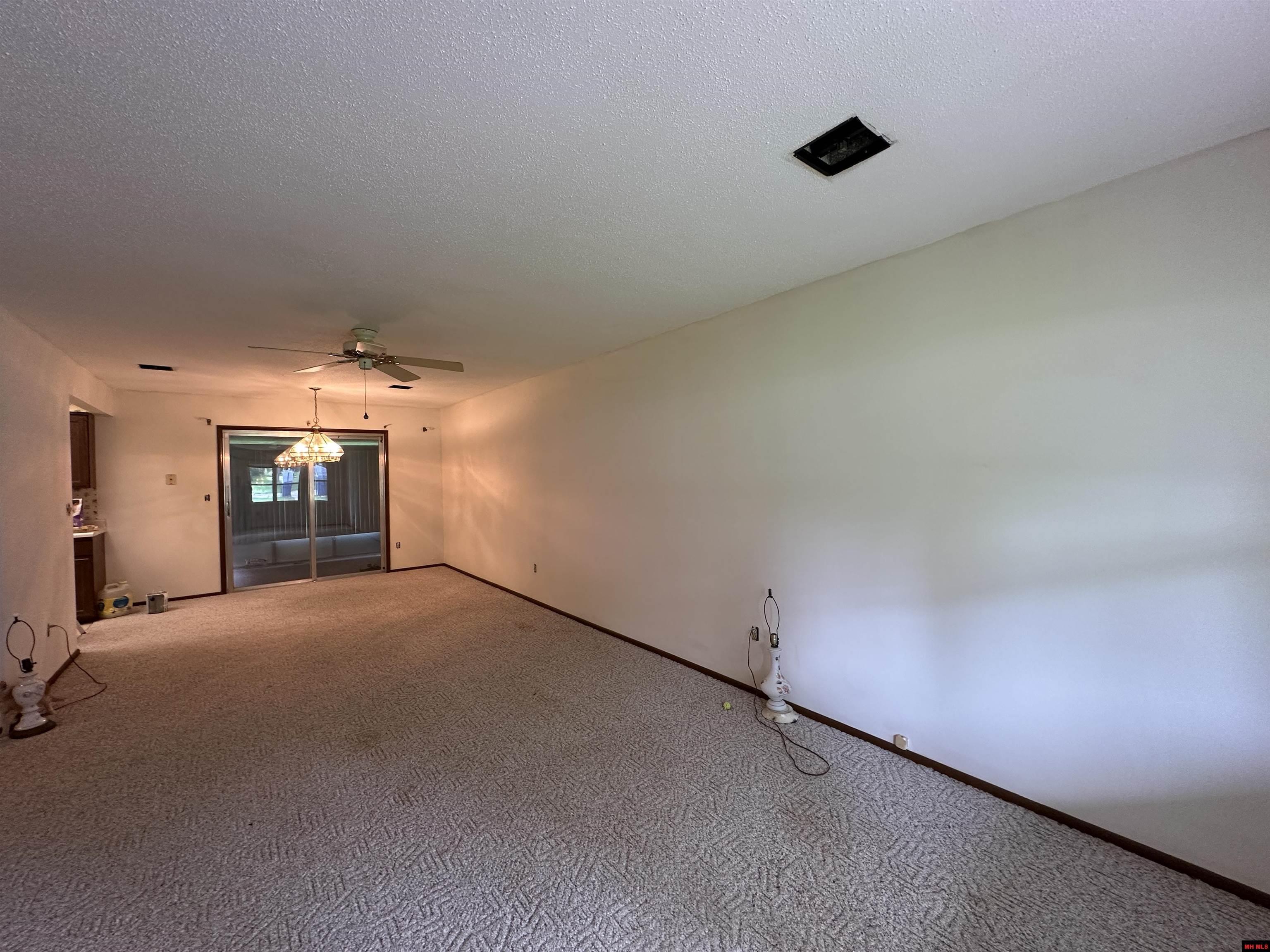 Property Photo: 1121 Meadowbrook Drive AR 72653