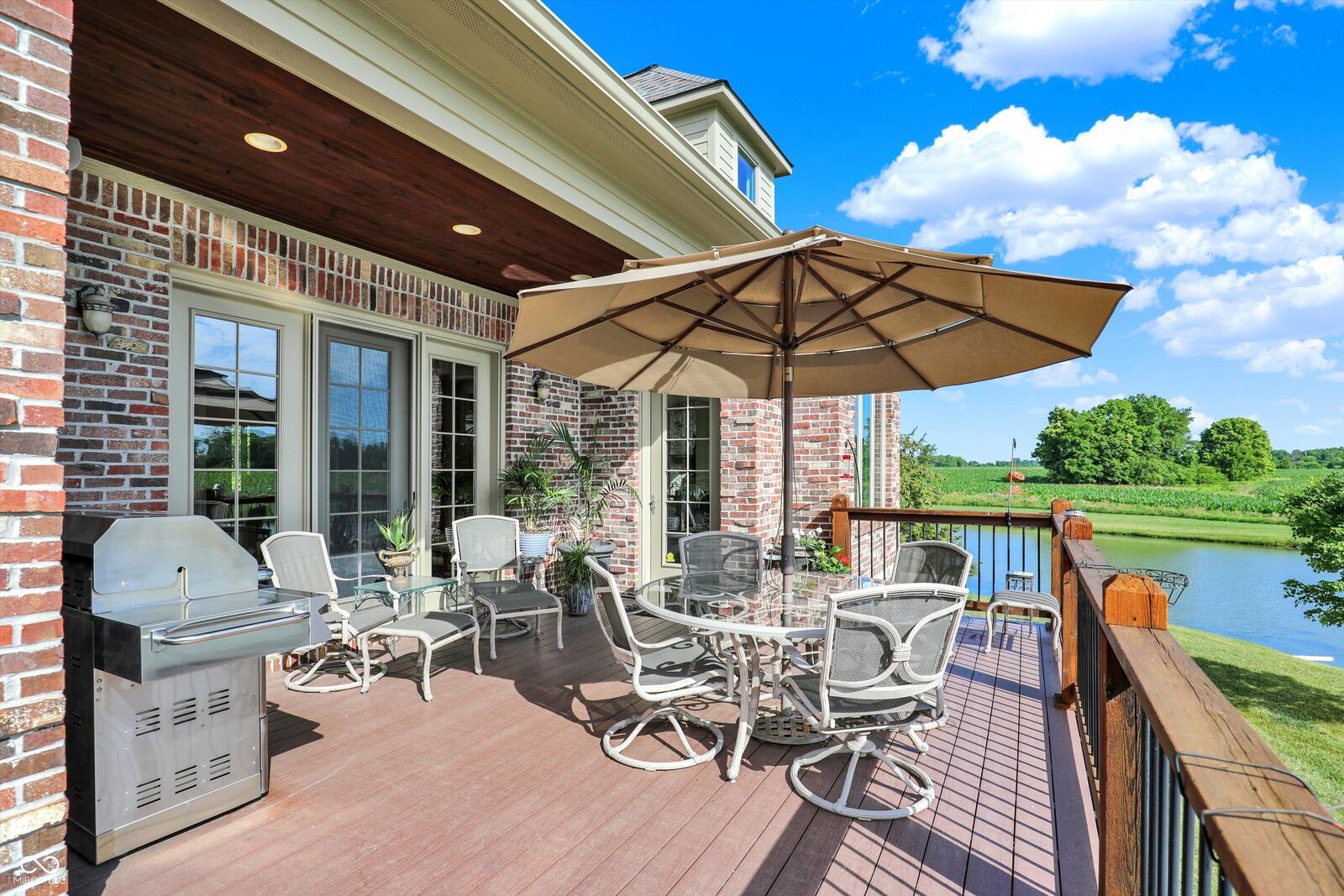 Property Photo:  523 S 700 E  IN 46075 