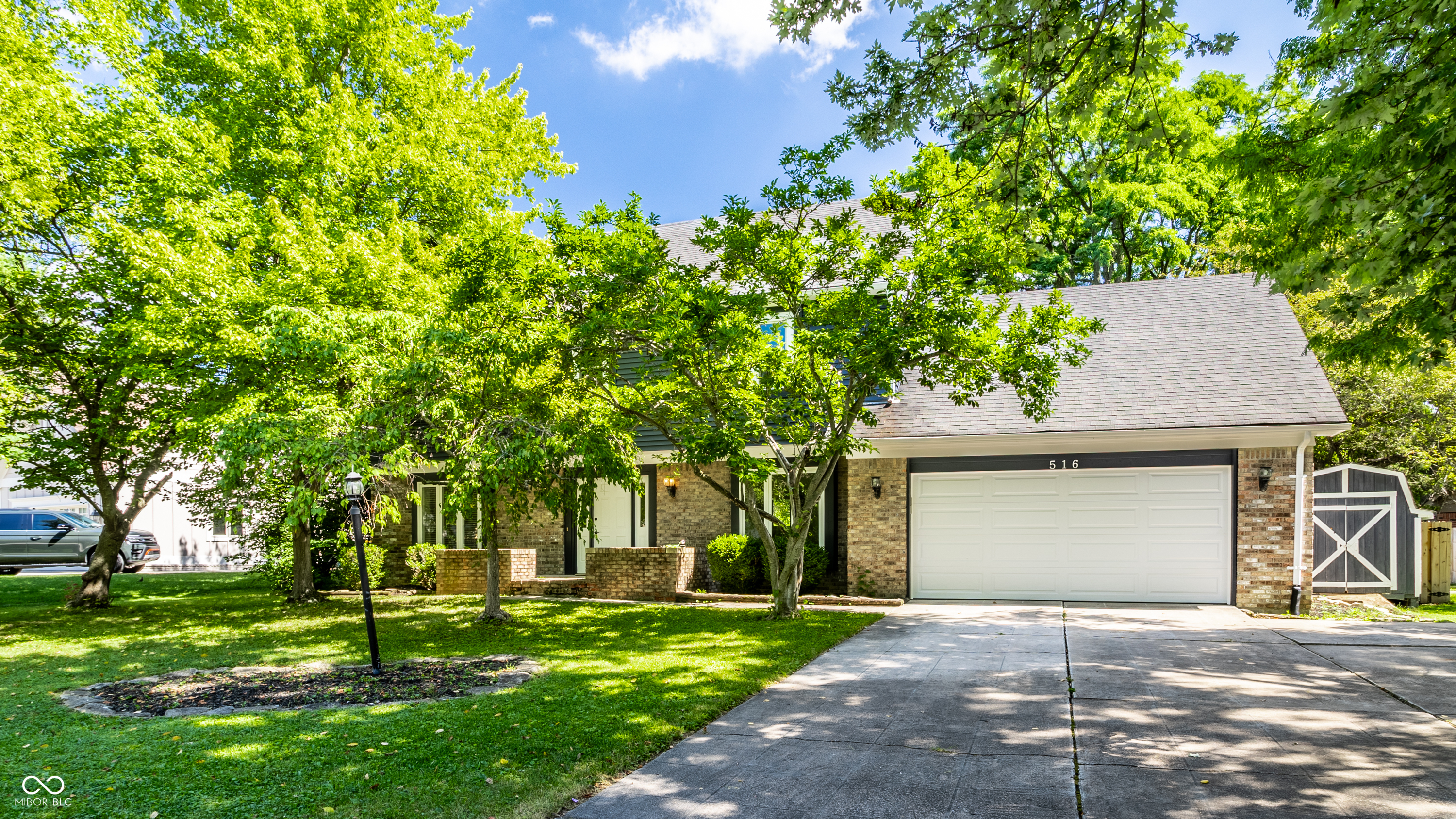 Property Photo: 516 Kent Lane IN 46032