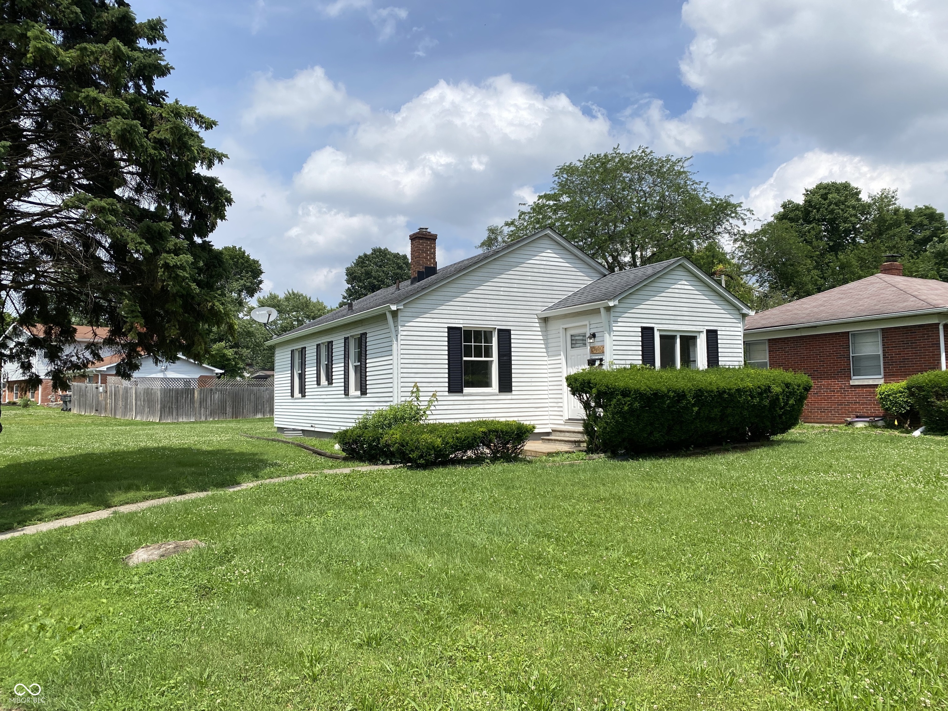 Property Photo: 4002 E Pleasant Run Parkway North Drive IN 46201