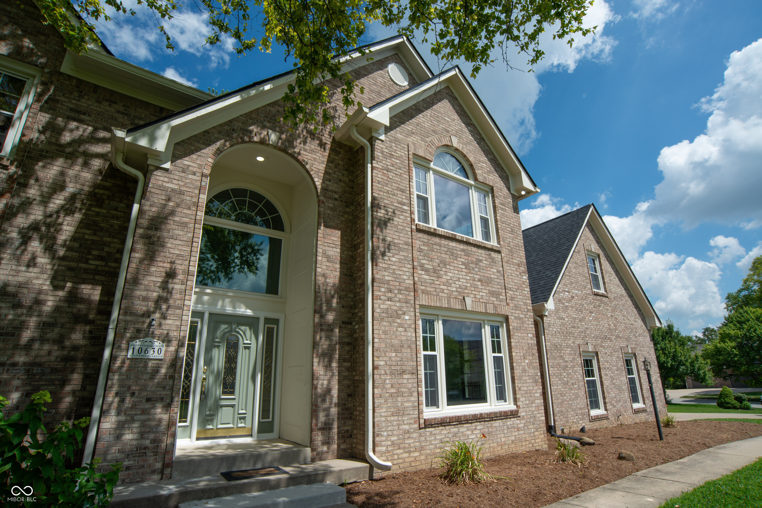 Property Photo: 10630 Thorny Rdg Trace IN 46037