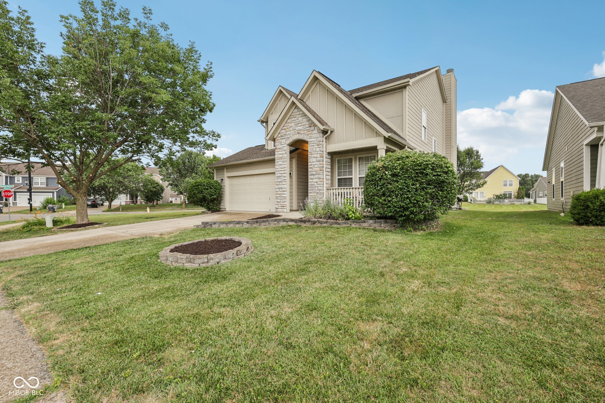 Property Photo: 1272 Townsend Drive IN 46143