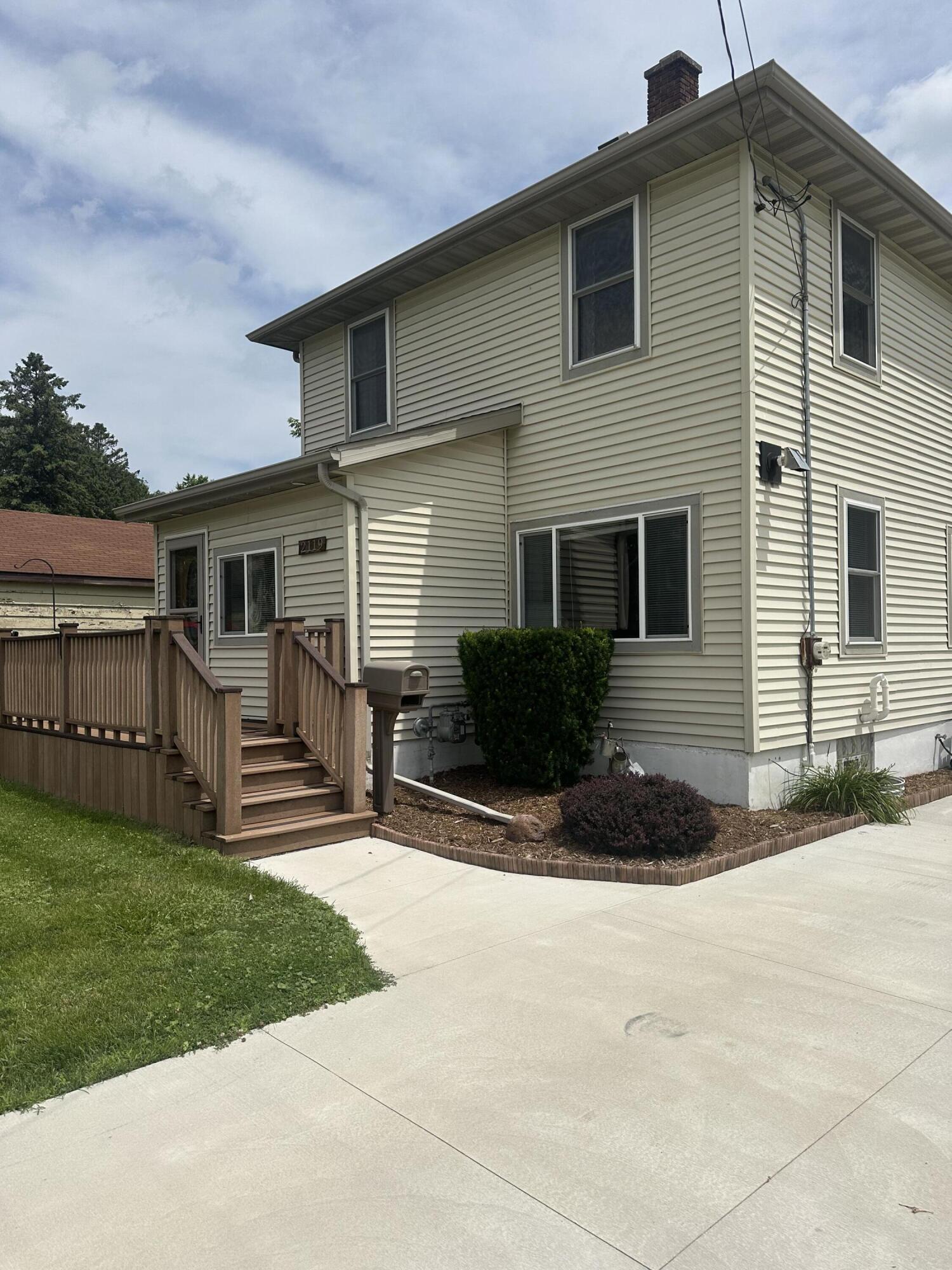 Property Photo: 2119 Northwestern Ave WI 53090