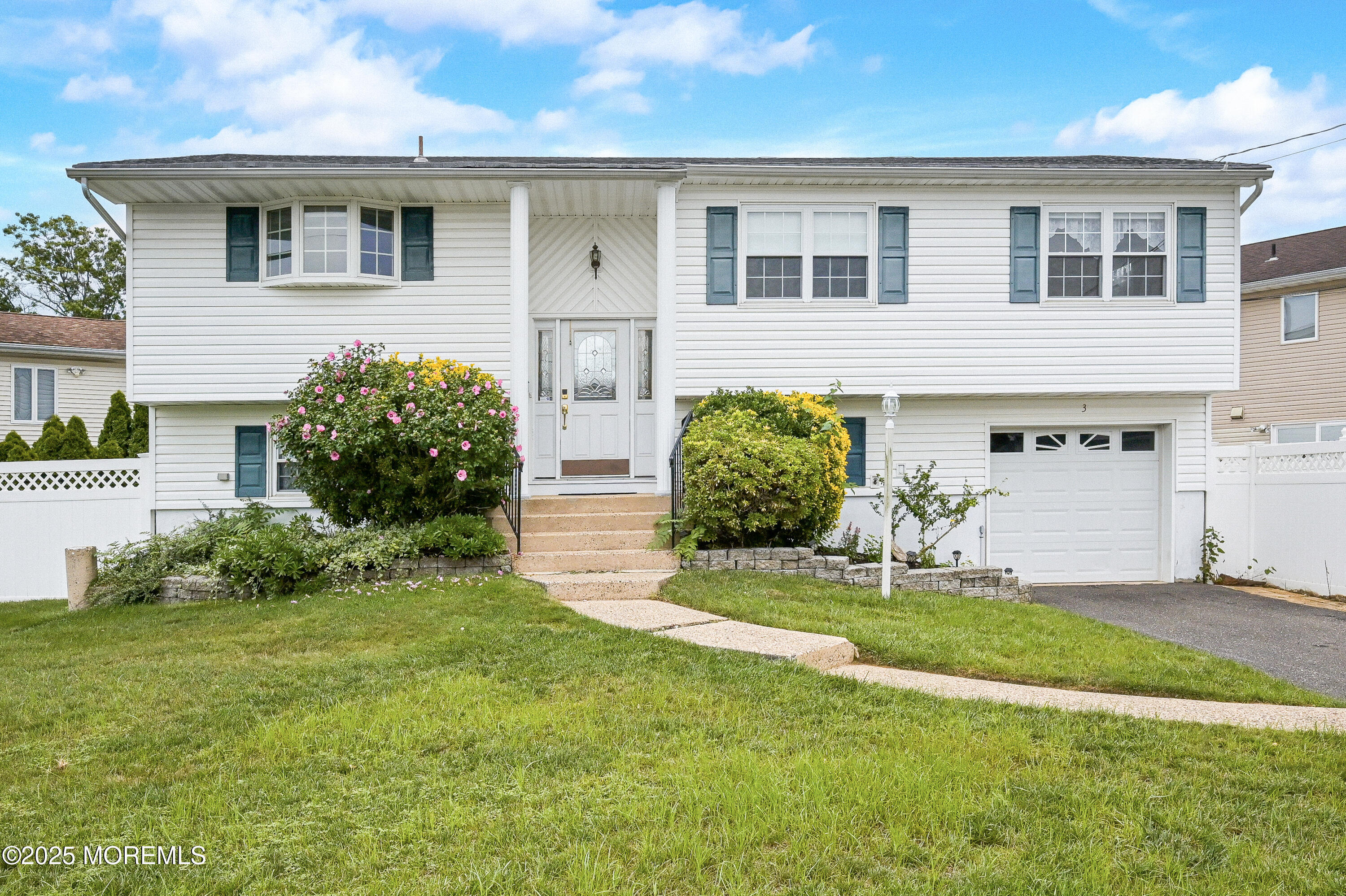 3 Dublin Lane  Hazlet NJ 07730 photo